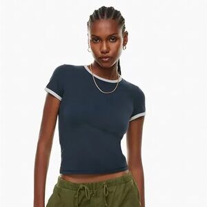 Aritzia TNA hold it Roam tshirt